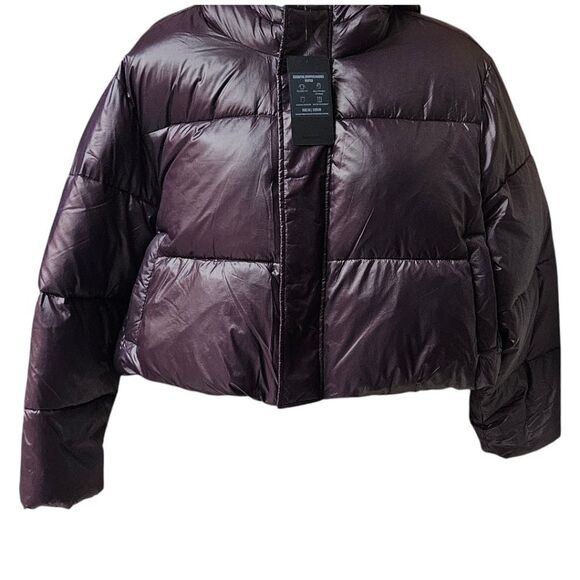 FABLETICS PLUS SIZE DEEP PLUM Essential Cropped Hooded Puffer Jacket  3X - Picture 3 of 16